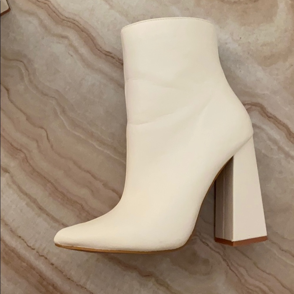 White boohoo booties
